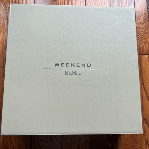 MaxMara Weekend winter ankle boots, size 35 - Picture 9 of 9